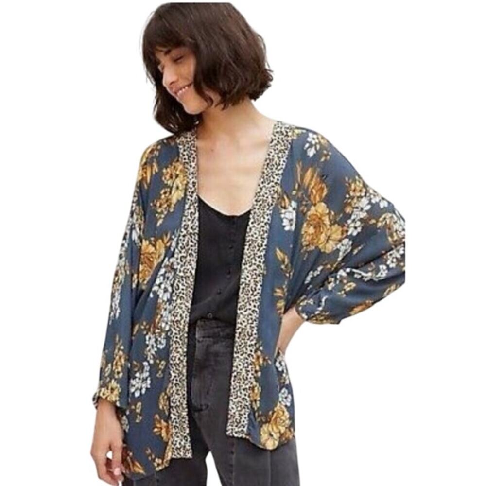 Andersen & Lauth Floral Kimono Womens One Size Blue Yellow Leopard Trim Topper